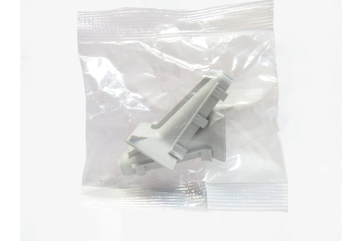 vnutrenniy_ugol_pilotpro_dlya_alyuminievogo_plintusa_09165_seryy_metallik_2_sht_19222