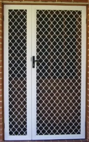 Защитные решетки на двери