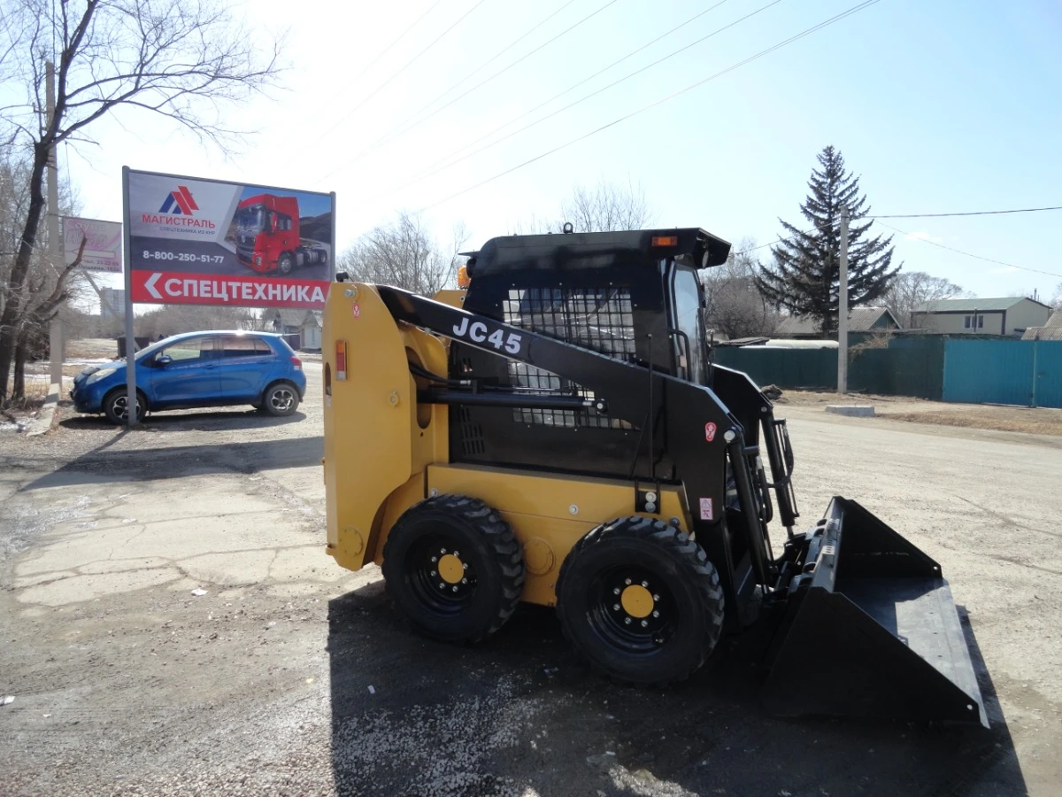 Мини-погрузчик LUYUE JC45