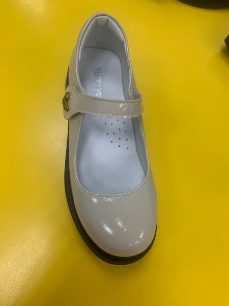 Школьные туфли для девочки