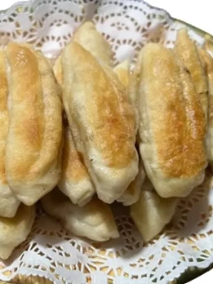 Пельмени жареные со свининой 15 шт