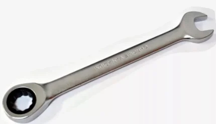 Ключ комбинированный трещоточный 18 мм HORTZ / MATRIX хромирован.