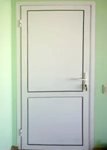 Межкомнатные двери из профиля ПВХ. Изготовление и монтаж
