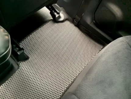 Автомобильные EVA коврики с бортами для Toyota Prius XW30