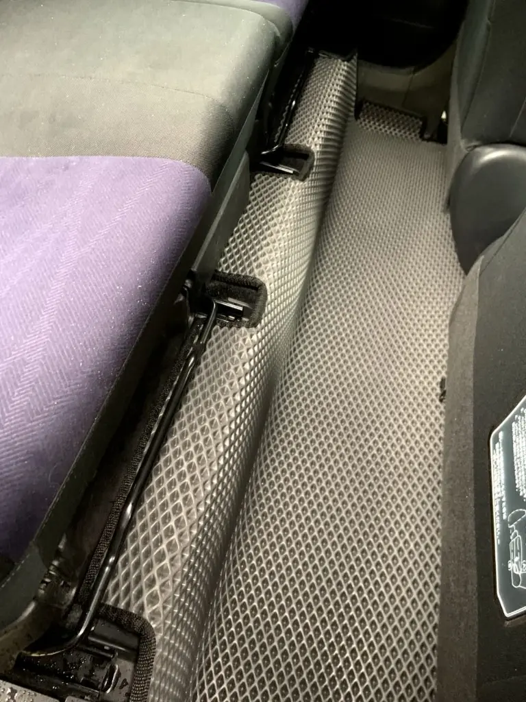 Автомобильные EVA коврики с бортами для Toyota Wish 20
