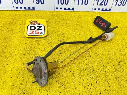 Фото для Датчик уровня топлива TOYOTA LAND CRUISER PRADO KZJ78W/KZJ78G/KZJ71G/KZJ71W 1KZTE 1995/Цвет 26Z задн. (б/у)