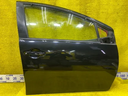 Дверь боковая Toyota Aqua/Prius C NHP10/NHP10L/NHP10R 1NZFXE 2012/Цвет 209 перед. прав.