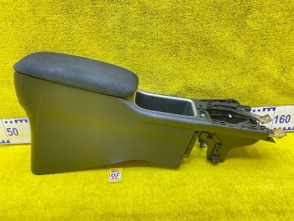 Фото для Бардачок между сиденьями HONDA SHUTTLE GP8/GP7/GK8/GK9 LEB 2015/Цвет NH823M перед. (б/у)
