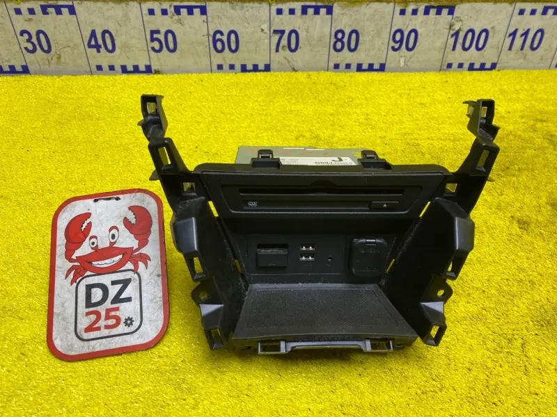 Магнитофон Mazda Demio/Mazda 2 DJ5FS/DJ5AS/DJ3FS/DJ3AS/DJLFS/DJLAS/DJ S5DPTS 2015/ЦВЕТ 41W перед.