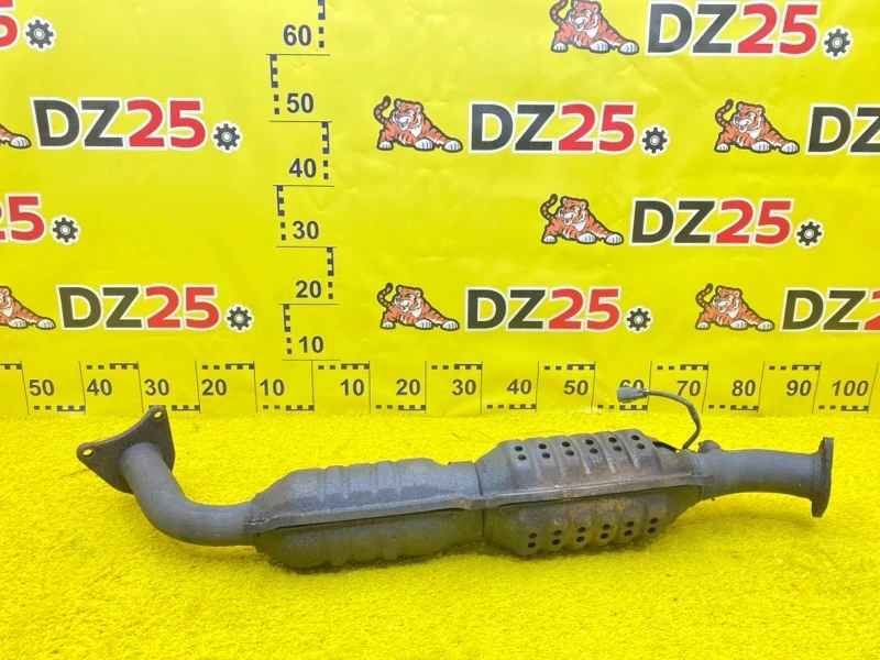 Фото для Катализатор TOYOTA LAND CRUISER UZJ100W 2UZFE 2001/Цвет 057 перед. (б/у)