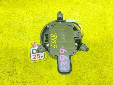 Фото для Мотор печки TOYOTA VOXY/NOAH/ESQUIRE/HARRIER/NX200/NX200T (б/у)