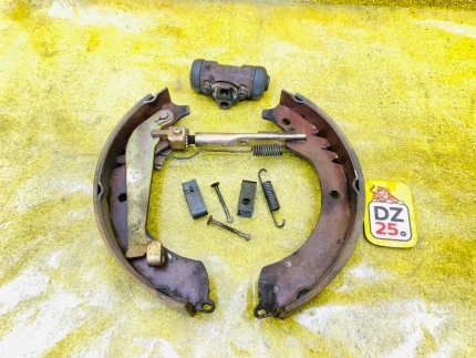 Фото для Механизм стояночного тормоза DAIHATSU ROCKY/FEROZA F300S HDE 1991/Цвет 168 задн. прав. (б/у)