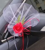 Прокат свадебных украшений для машины в Красноярске. Украшения для автомобилей на свадьбу.